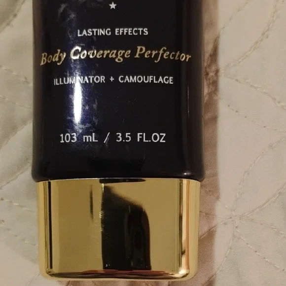 WESTMORE BEAUTY Body Coverage Perfector - Black and Gold With Buffing Brush - Picture 4 of 5
